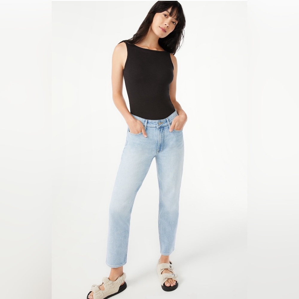 Free Assembly Women’s 90 Straight Jeans